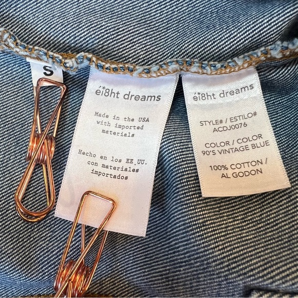 Ei8ht Dreams Revolve Cropped Faded Denim Jean Jacket Size Small EUC LIKE NEW - Picture 15 of 16